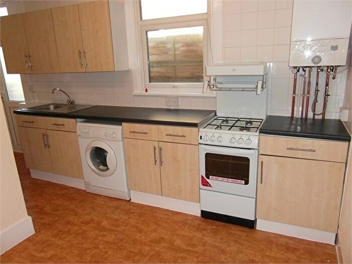 1 Bedroom Maisonette To Rent In Northwood Road, Thornton Heath, Surrey, CR7