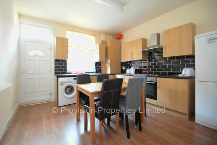 4 Bedroom Terraced House To Rent In Royal Park Road, Hyde Leeds, LS6