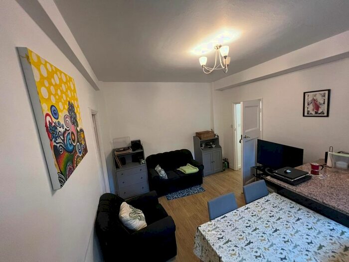 1 Bedroom Flat To Rent In Abercorn Place, London, NW8