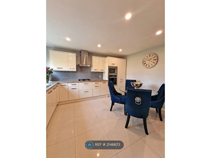 3 Bedroom Terraced House To Rent In Bruce Walk, Windsor, SL4