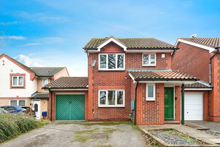 3 Bedroom Detached House For Sale In Knockholt Close, Sutton, Surrey, SM2