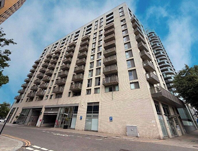 2 Bedroom Flat For Sale In Elmira Street, London, SE13
