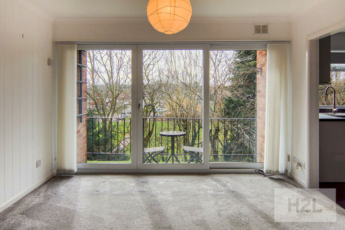 2 Bedroom Apartment To Rent In Cartmel Court, Coventry, CV5
