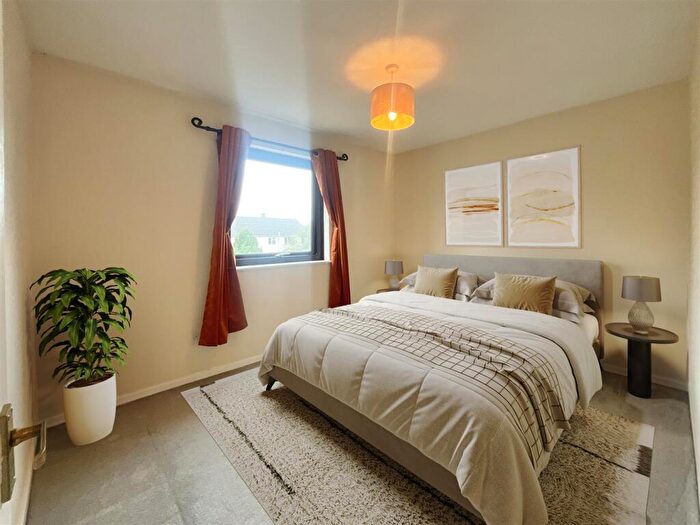 2 Bedroom Terraced House For Sale In Cirencester, GL7
