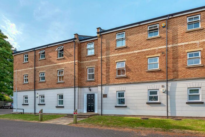 2 Bedroom Flat To Rent In Charnley Drive, Chapel Allerton, Leeds, LS7