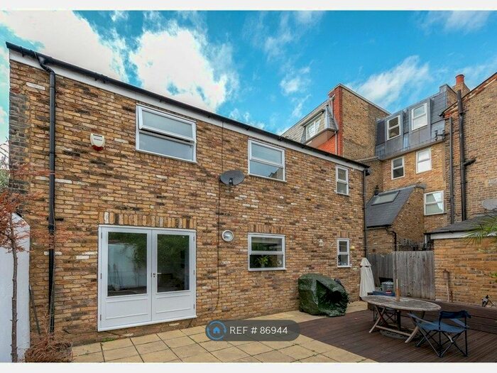 2 Bedroom Detached House To Rent In Roskell Road, London, SW15