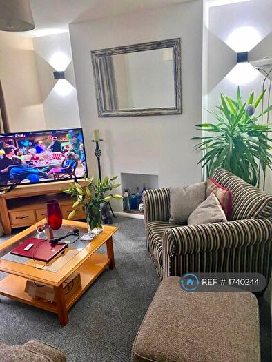 1 Bedroom Flat To Rent In Manor Rise, Stone, ST15