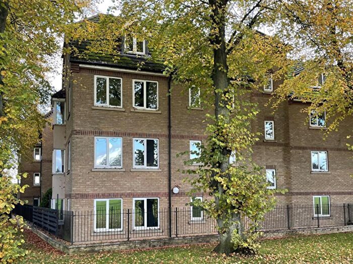 2 Bedroom Apartment To Rent In Chapel Court, Stamford, PE9
