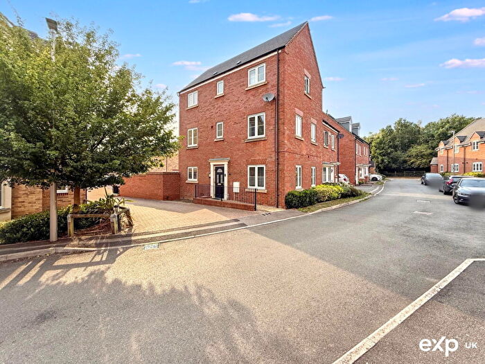5 Bedroom Semi-Detached House For Sale In Temple Crescent, Oxley Park, Milton Keynes, MK4