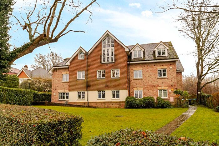 1 Bedroom Flat For Sale In Spire Place, Warlingham, CR6