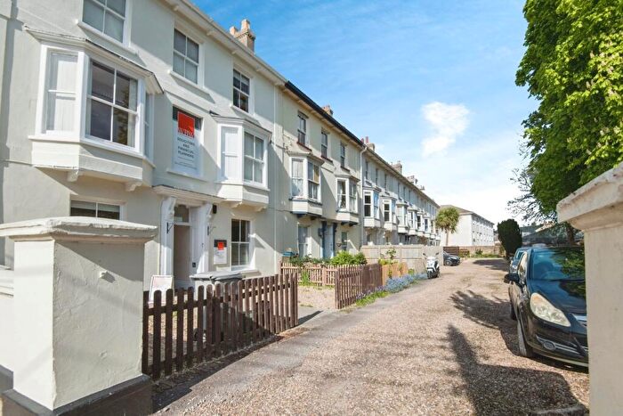 1 Bedroom Apartment For Sale In Major Terrace, Seaton, EX12