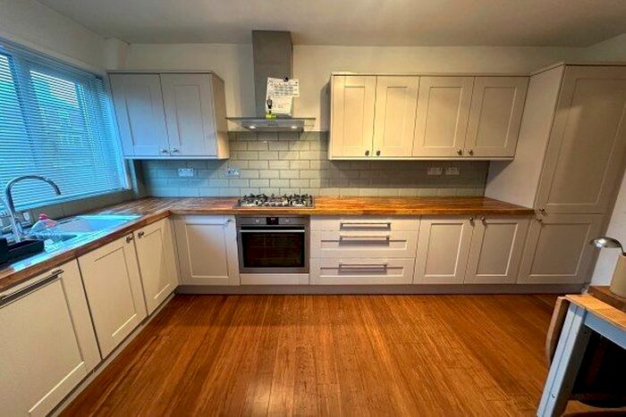 3 Bedroom Terraced House To Rent In Ashford Road, Manchester, M20