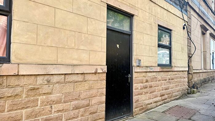 1 Bedroom Flat To Rent In Daisy Hill, Dewsbury, WF13