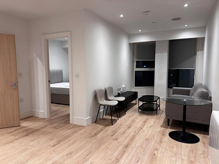 1 Bedroom Flat To Rent In Walton S, Aylesbury, HP21