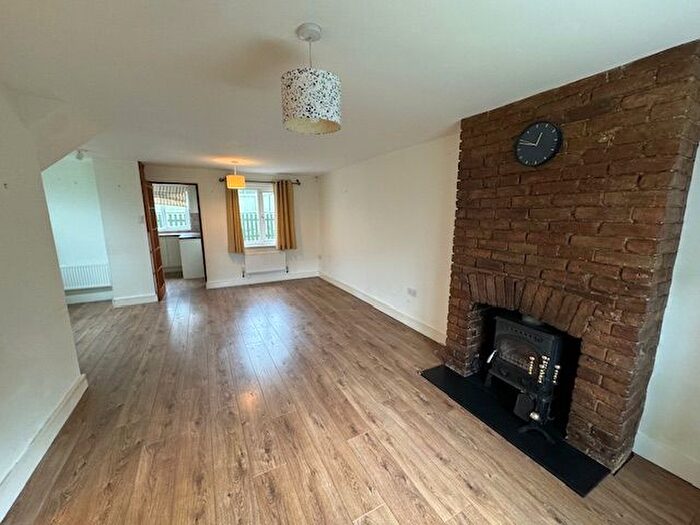 3 Bedroom Semi-Detached House To Rent In Durlock, Ramsgate, CT12