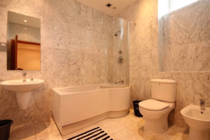 2 Bedroom Flat To Rent In Murton House, City Centre, NE1