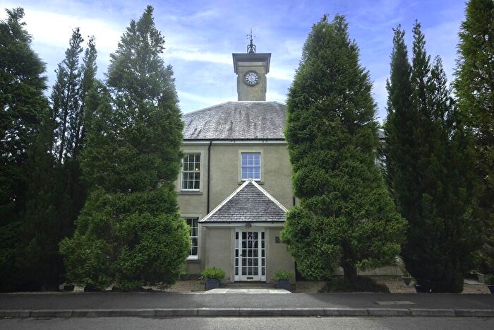 4 Bedroom Maisonette For Sale In Dyers Close, Huntingtowerfield, Perth, PH1