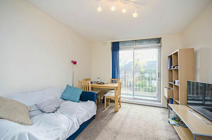 1 Bedroom Flat To Rent In Boundary Road, St John's Wood, London, NW8