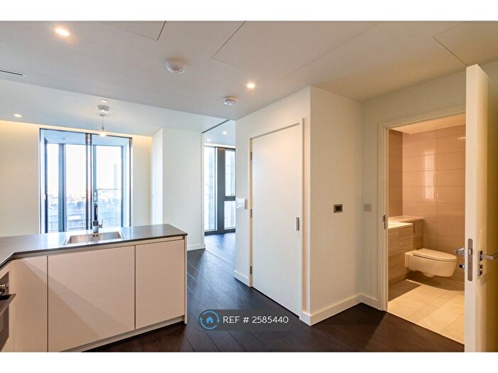 Studio To Rent In Damac, London, SW8