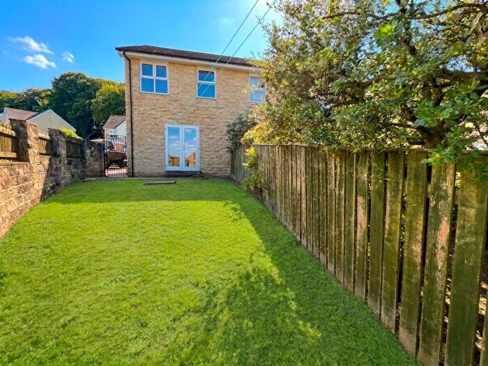 3 Bedroom Semi-Detached House To Rent In Kenyon Bank, Denby Dale, HD8