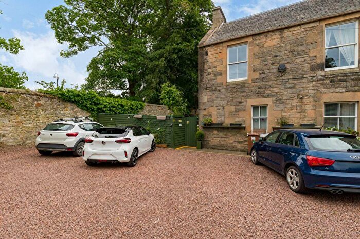2 Bedroom Flat For Sale In D, Ravelston Park, Edinburgh, EH4