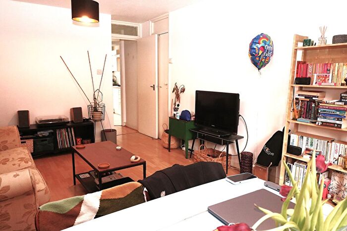 1 Bedroom Flat To Rent In Charteris Road, London, N4