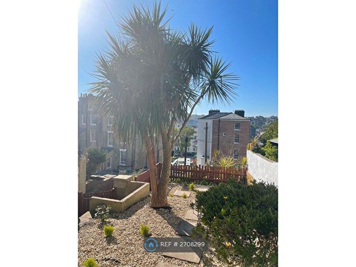 2 Bedroom Semi-Detached House To Rent In Castle Hill Road, Hastings, TN34