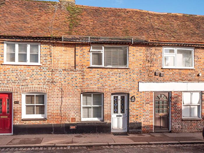 2 Bedroom Terraced House For Sale In High Street, Markyate, AL3