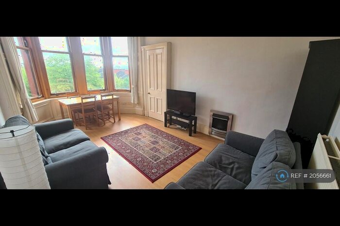 2 Bedroom Flat To Rent In Thornwood Drive, Glasgow, G11