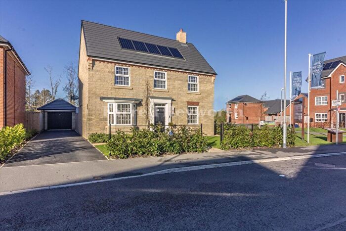 4 Bedroom House For Sale In Roadtrain Avenue, Leyland, PR26