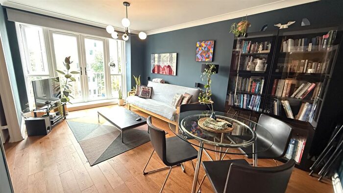 1 Bedroom Property To Rent In Fairfax Road, London, NW6