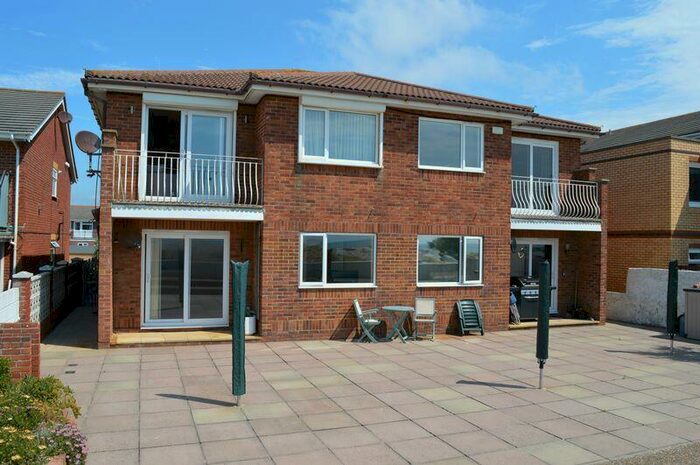 2 Bedroom Flat To Rent In Amante Court, Hayling Island., PO11