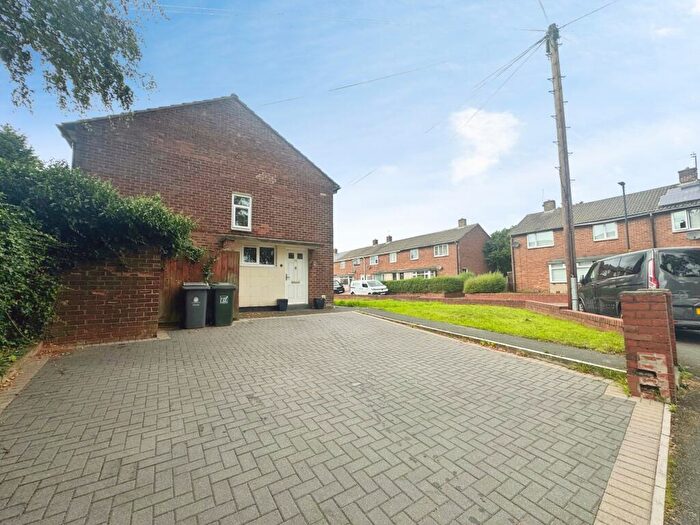 2 Bedroom Flat For Sale In Redesdale Grove, North Shields, NE29