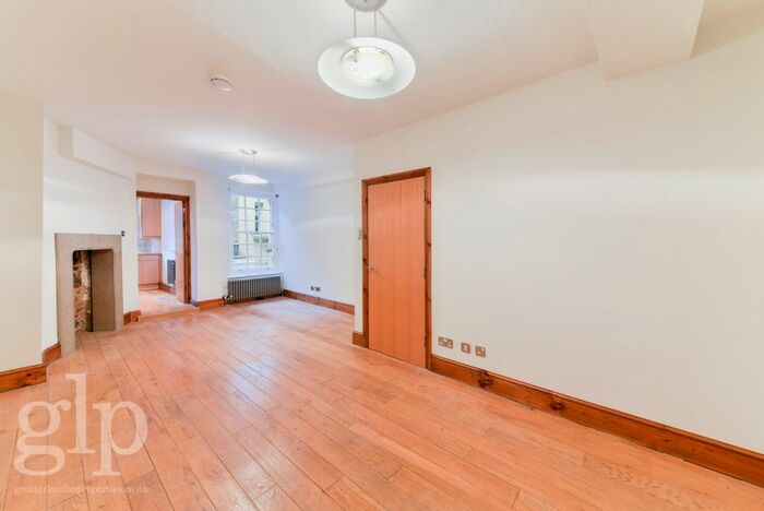 1 Bedroom Flat To Rent In New Row, London, Greater London, WC2N