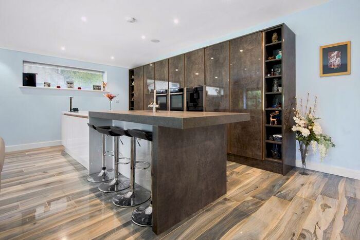 5 Bedroom Detached House For Sale In Rushall Lane, Corfe Mullen, BH16