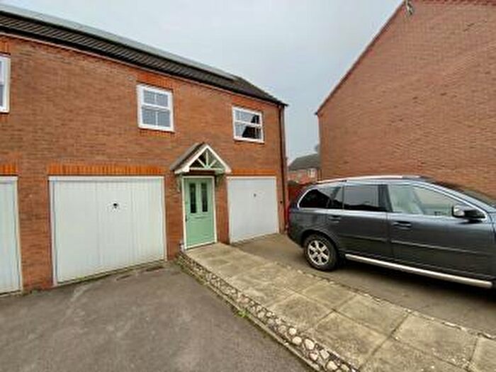 2 Bedroom Coach House To Rent In Madison Close, Coventry, CV4