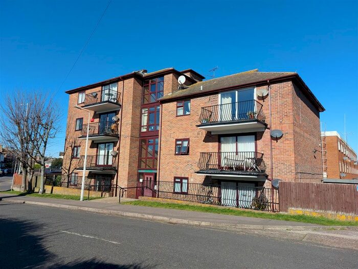 2 Bedroom Flat To Rent In Rowan Court, St. Peters Park Road, Broadstairs, CT10