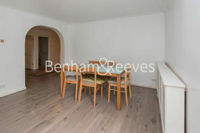 3 Bedroom Flat To Rent In Hornsey Lane, Highgate, N6