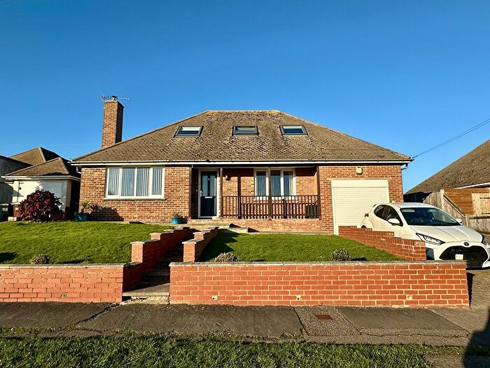 3 Bedroom Bungalow For Sale In Claxton Road, Bexhill-On-Sea, TN40