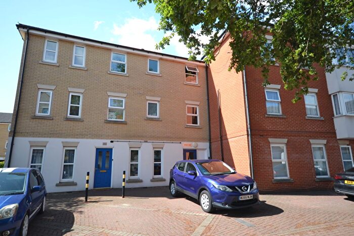 2 Bedroom Flat To Rent In Sudbury Court, Glandford Way, Chadwell Heath, Romford, RM6