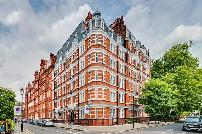 4 Bedroom Flat To Rent In St Albans Mansions Kensington Court Place, London, W8