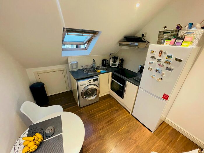 Studio To Rent In Harrow View, Harrow On The Hill, HA1