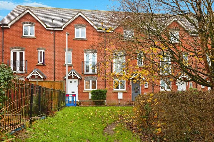 4 Bedroom Terraced House For Sale In Oake Woods, Gillingham, Dorset, SP8