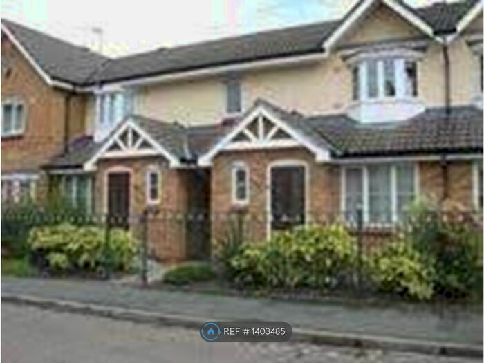 2 Bedroom Terraced House To Rent In Thornsgreen Road, Manchester, M22