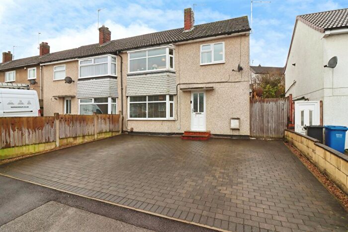 3 Bedroom Semi Detached House For Sale In Hereford Drive, Brimington, Chesterfield, S43