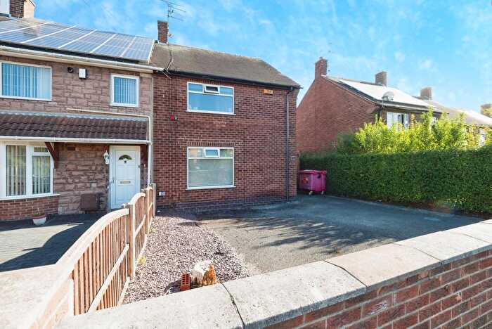 3 Bedroom End Terrace House For Sale In Broadwood Road, Nottingham, Nottinghamshire, NG5