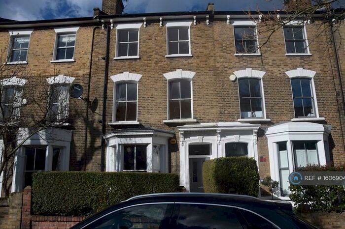 3 Bedroom Maisonette To Rent In Groombridge Road, London, E9