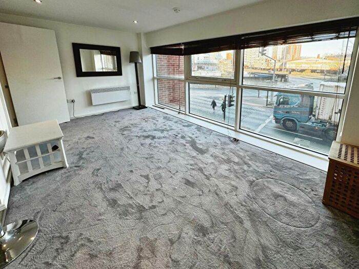 1 Bedroom Flat To Rent In Trinity One, East Street, Leeds, West Yorkshire, LS9