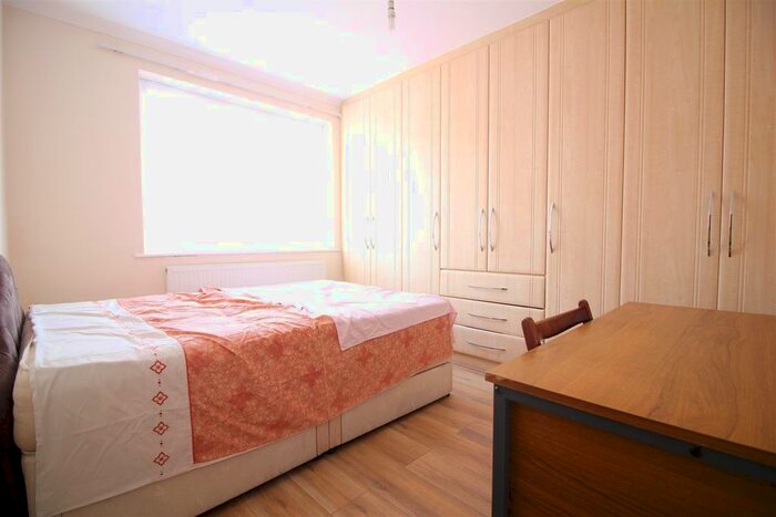 3 Bedroom Property To Rent In Heath Road, Hillingdon, Uxbridge, UB10