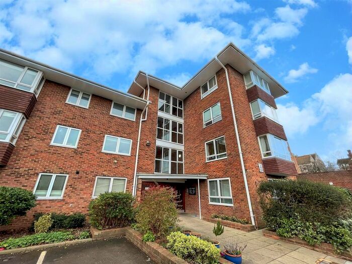 2 Bedroom Flat To Rent In North Drive, Brighton BN2